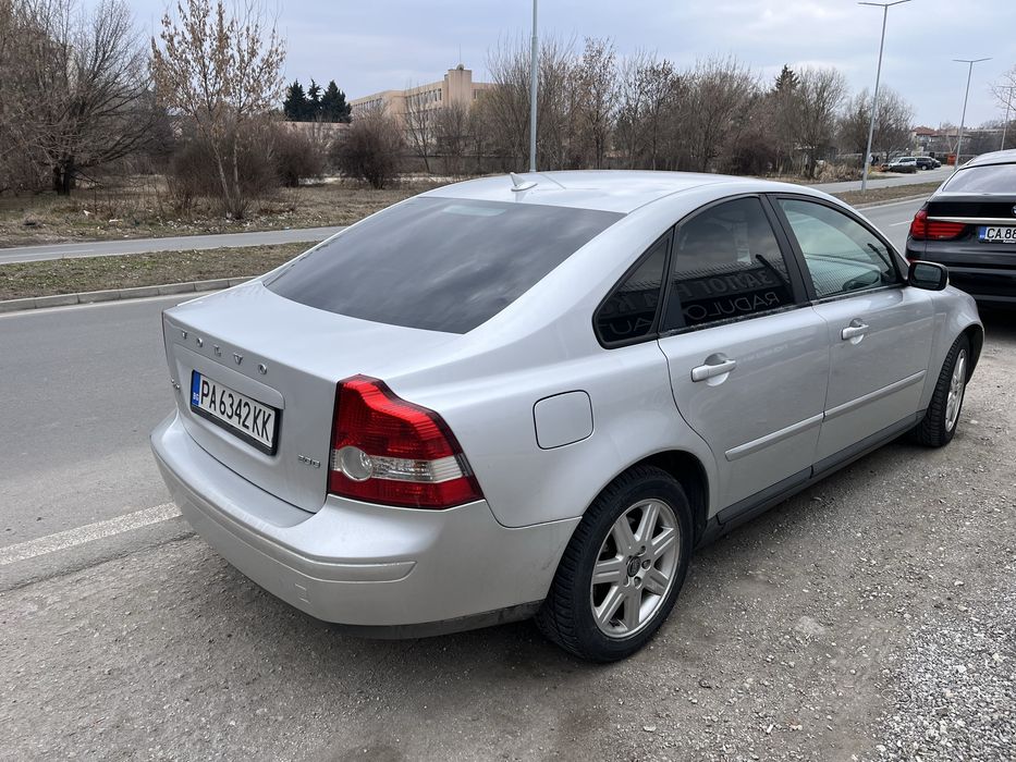Продавам Volvo s40 2005г 2.0d