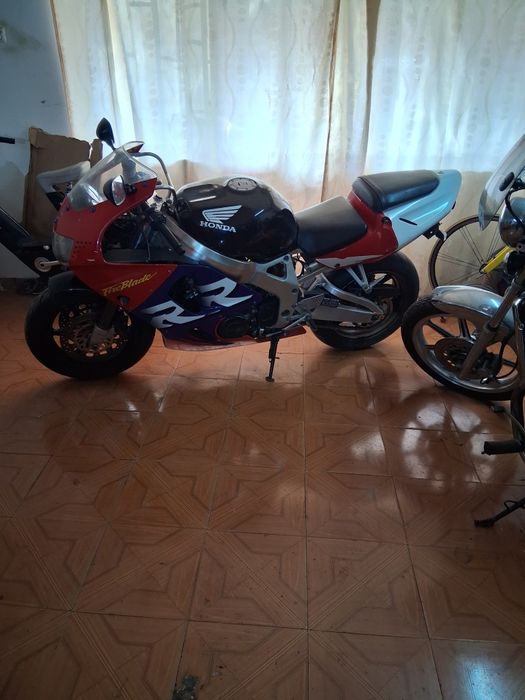 Honda cbr 918 nu pornește, motor perfect