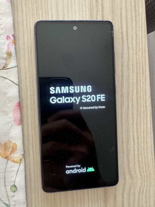 Samsung s20 FE sticla sparta