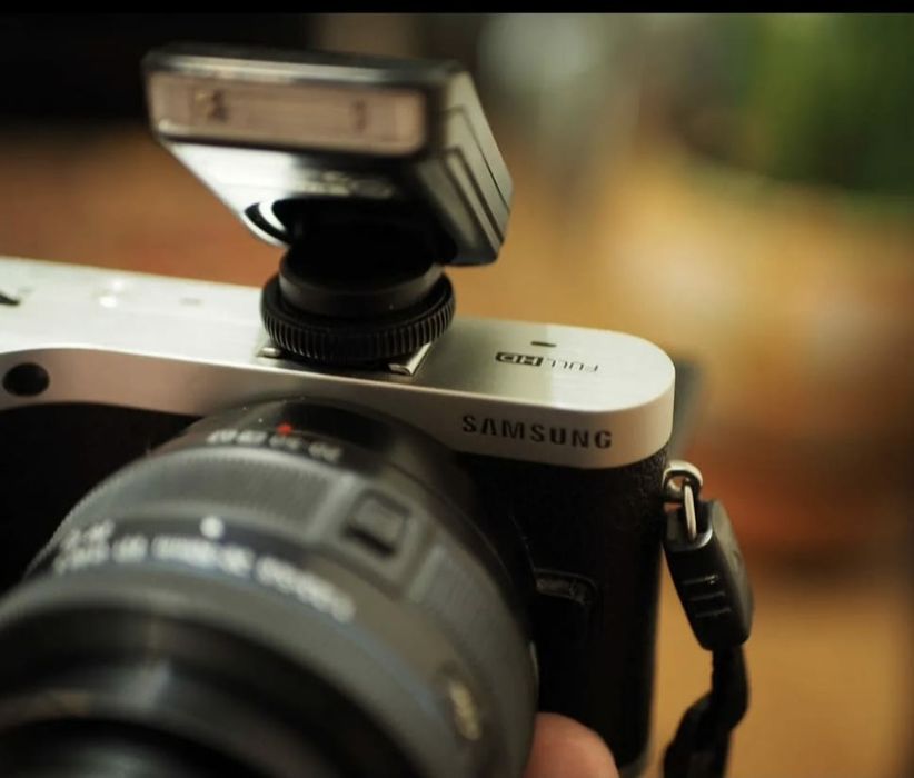 фотоаппарат Samsung NX300