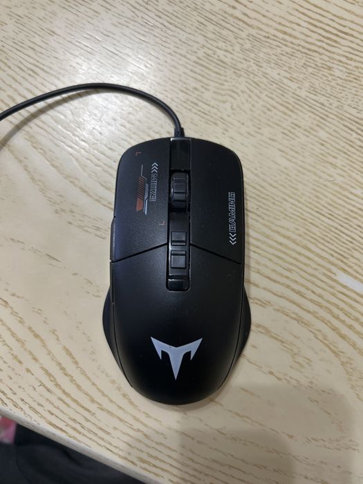 Продам мышку игровая
