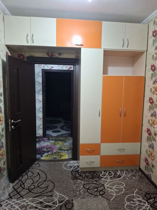 3 xonali kvartira sotiladi