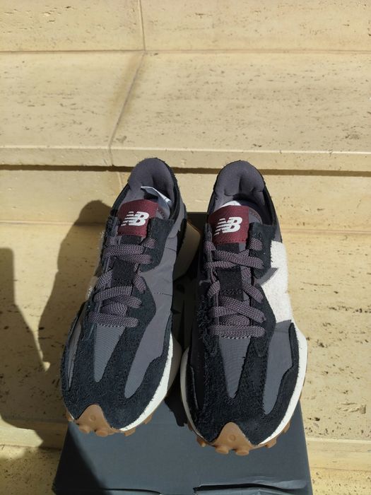 New Balance 327 sneakers culoare negru cu logo alb mărimea 37 noi originali
