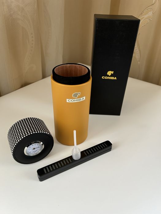 Преносим хумидор Cohiba за 5 пури с овлажнител в подаръчна кутия