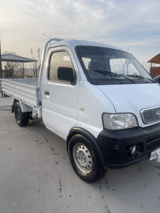 Jac guruzavoy sotiladi.