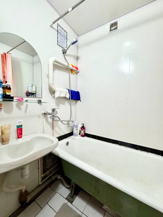 Дом сотилади 2 хона 3 хона клинган