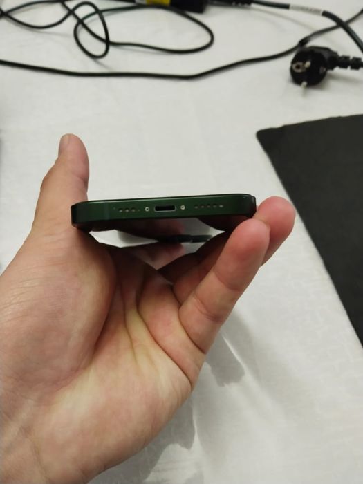 iphone 13 .  Емкост 92