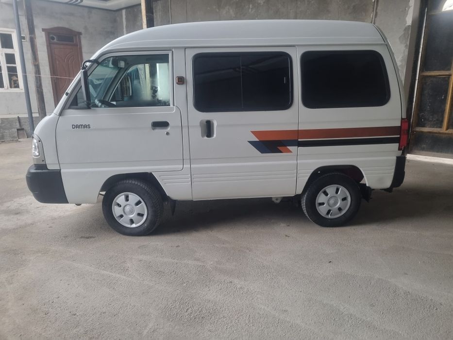 Moshina sotiladi sirochniy