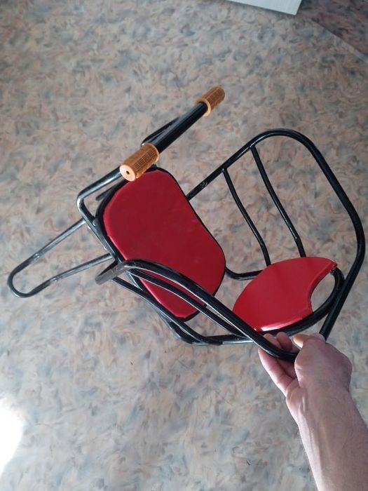 Продам детское велокресло
