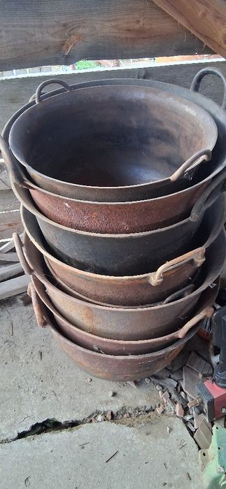 Căldare  din     Fonta