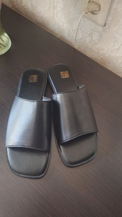 Продам Шлепки летние