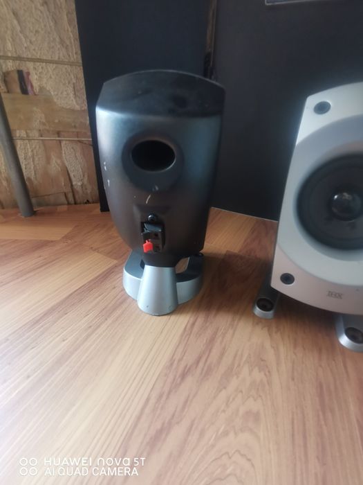 Sateliți logitech z5500.