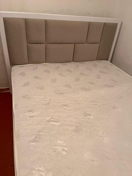 Продам спальный гарнитур
