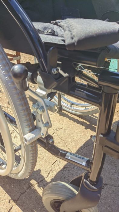 Коляска инвалидная