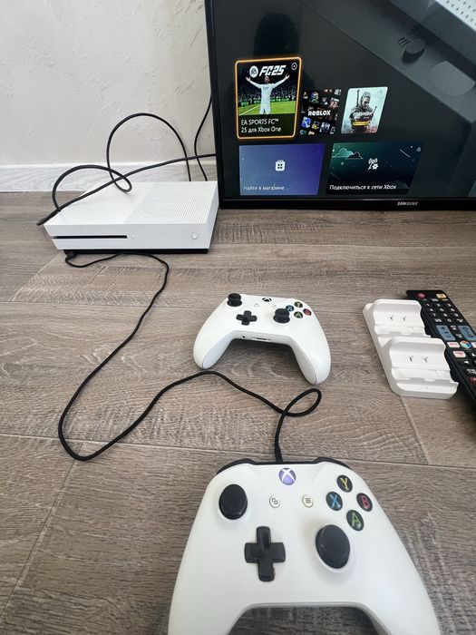 Xbox one s в хорошем состаяний