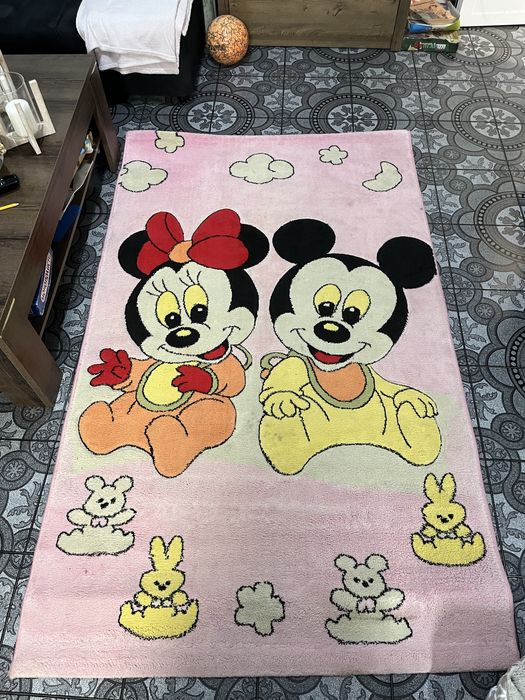 Продавам детски килим