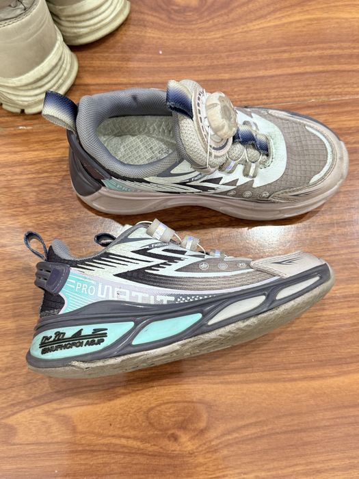 Обувь для девочки, сапоги, кроксы, кроссовки