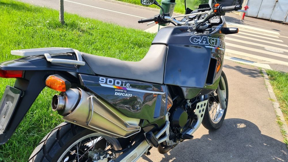 Cagiva Elefant 900ie Ducati