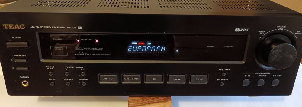 AmpTuner plus putere TEAC AG  790, perfect funcțional.