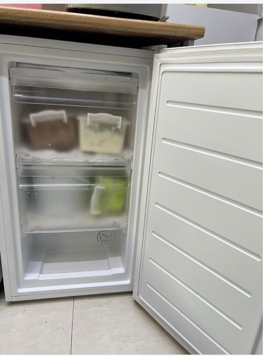 Продам вертикальный морозильник Dauscher DFR-080DW