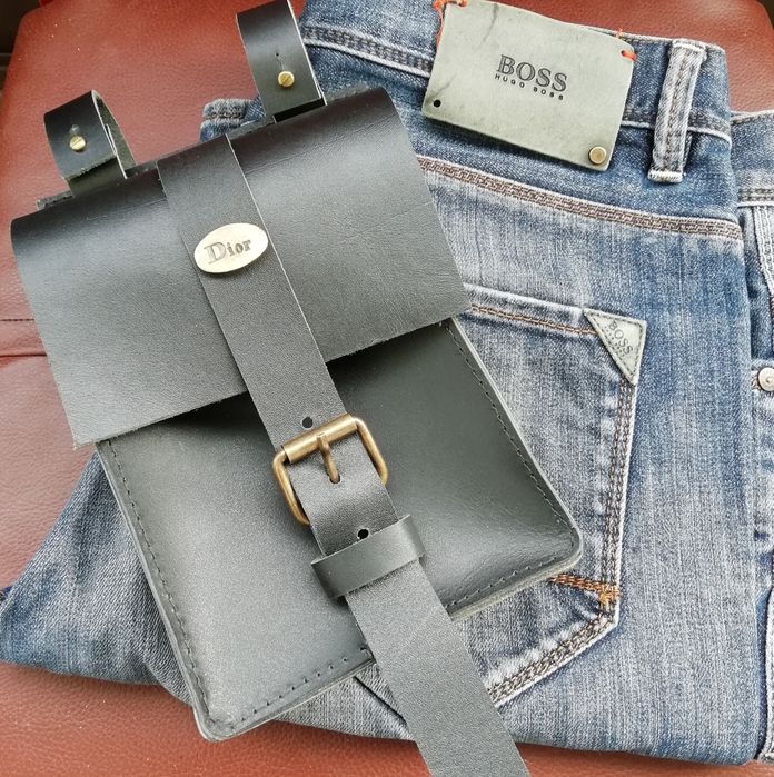 Кожена чанта за колан