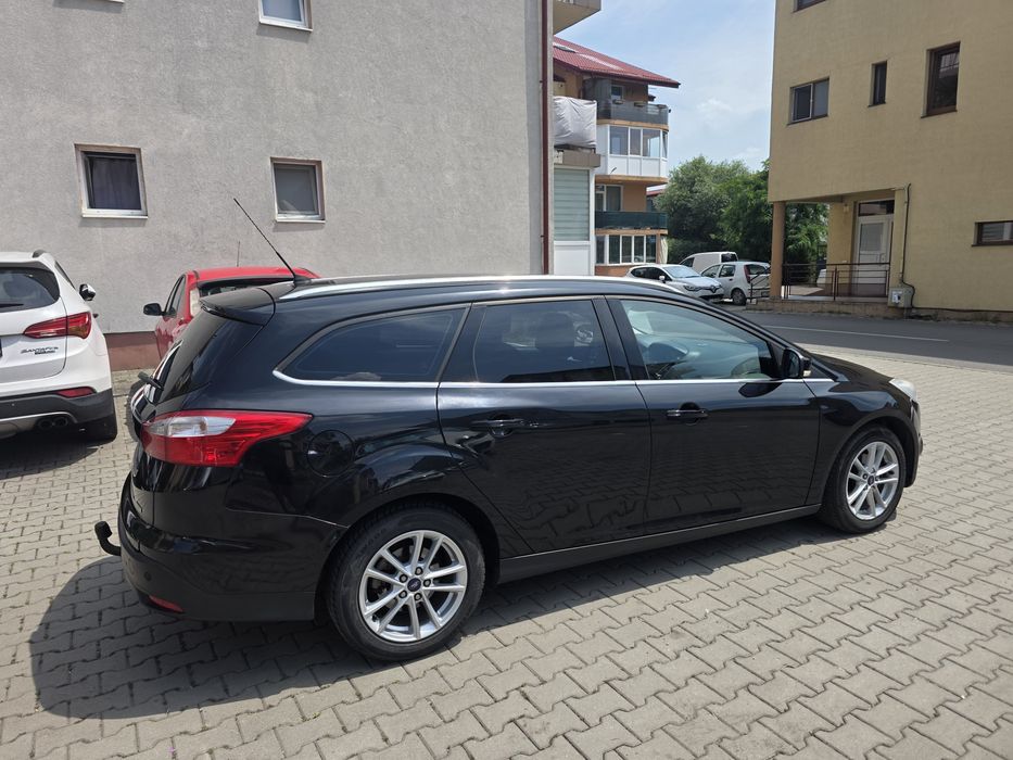 FORD Focus 2013 — imagine 3