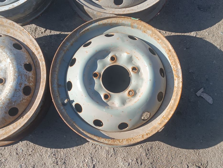 R-16 оригинал Нива 5*139,7 штамп диск