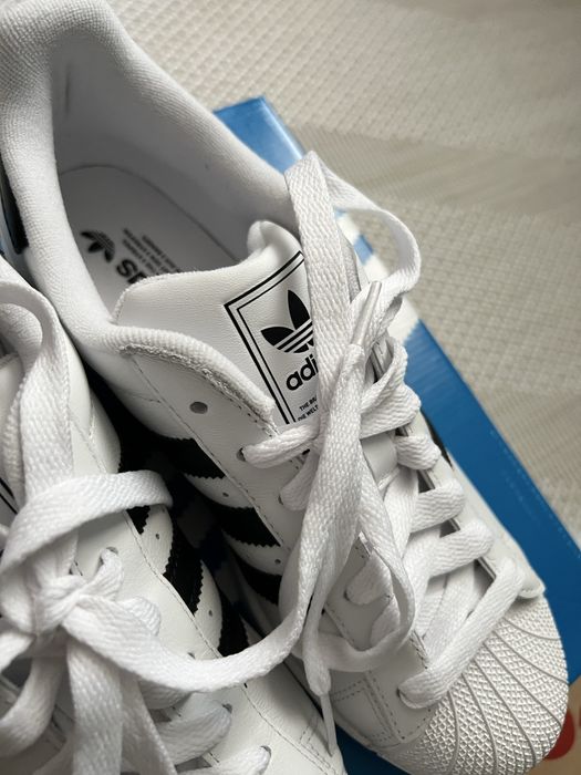 Продам кроссовки Adidas Superstar II