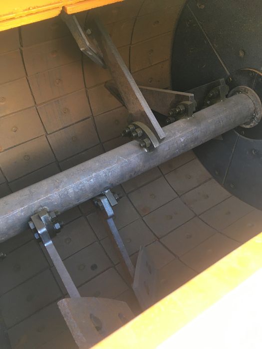 Бетонобъркачка /миксер за бетон/бетоновъзел