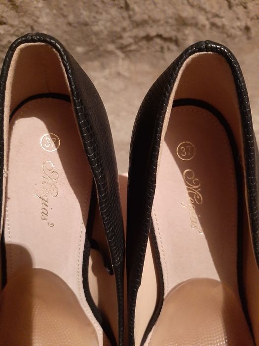 Нови дамски обувки