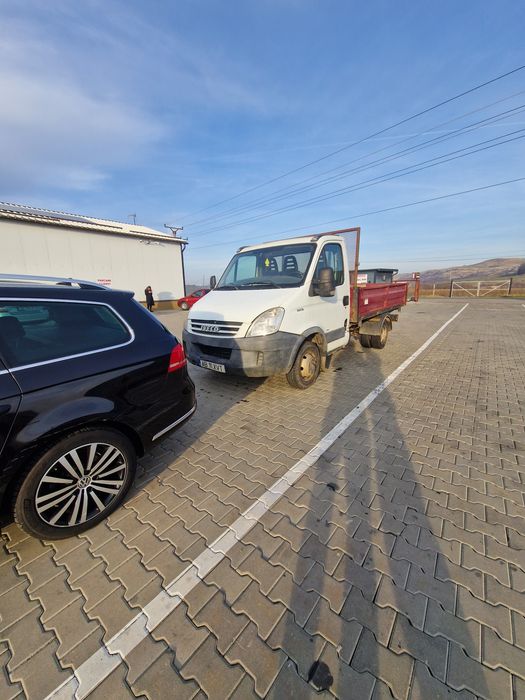 Vând Iveco Daily 3,5 t basculabilă