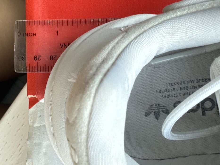 Кроссовки адидас оригинал