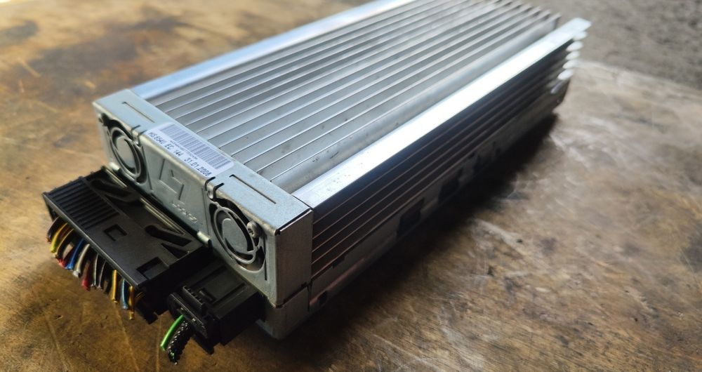 Bmw logic7 усилитель звука