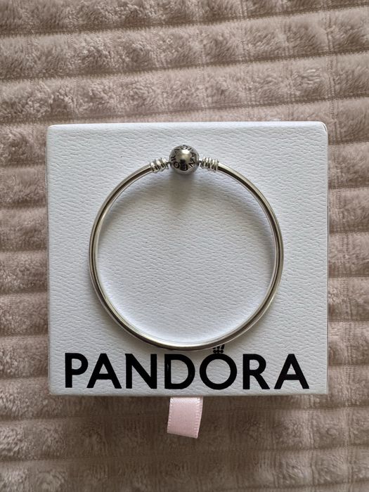Bratara tip pandora