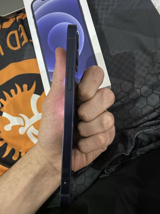 Айфон 12 не вскрывался