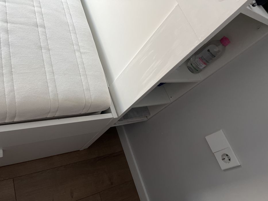 Продается кровать икеа