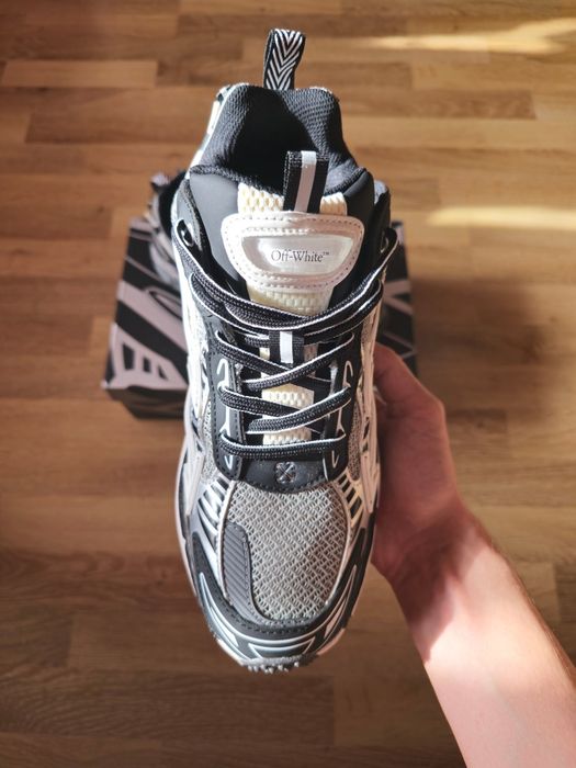 OFF White Be Right Back