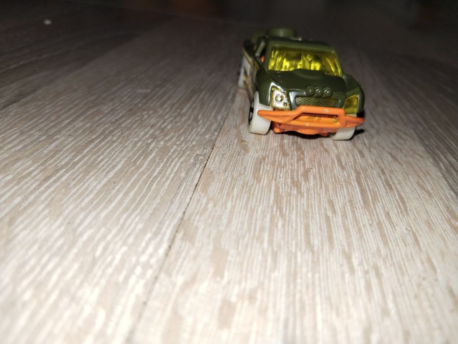 Hot wheels TH...