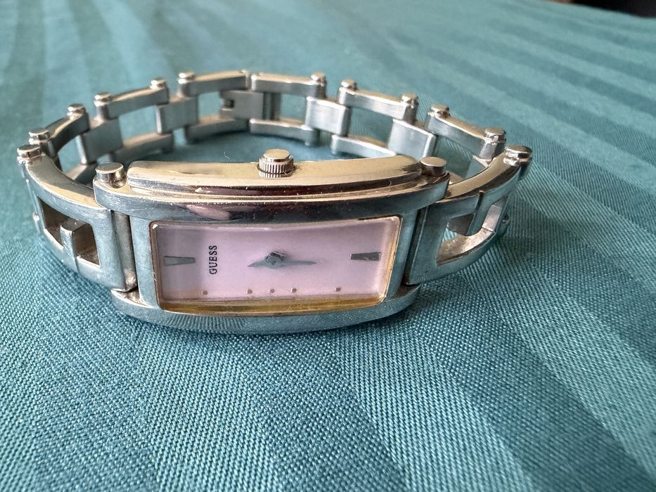 Винчидж Guess часовник