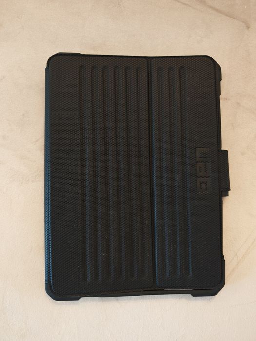 Husa UAG Metropolis pentru Ipad 10.9 inch 2022