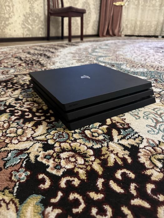PlayStation 4 Pro продаётся