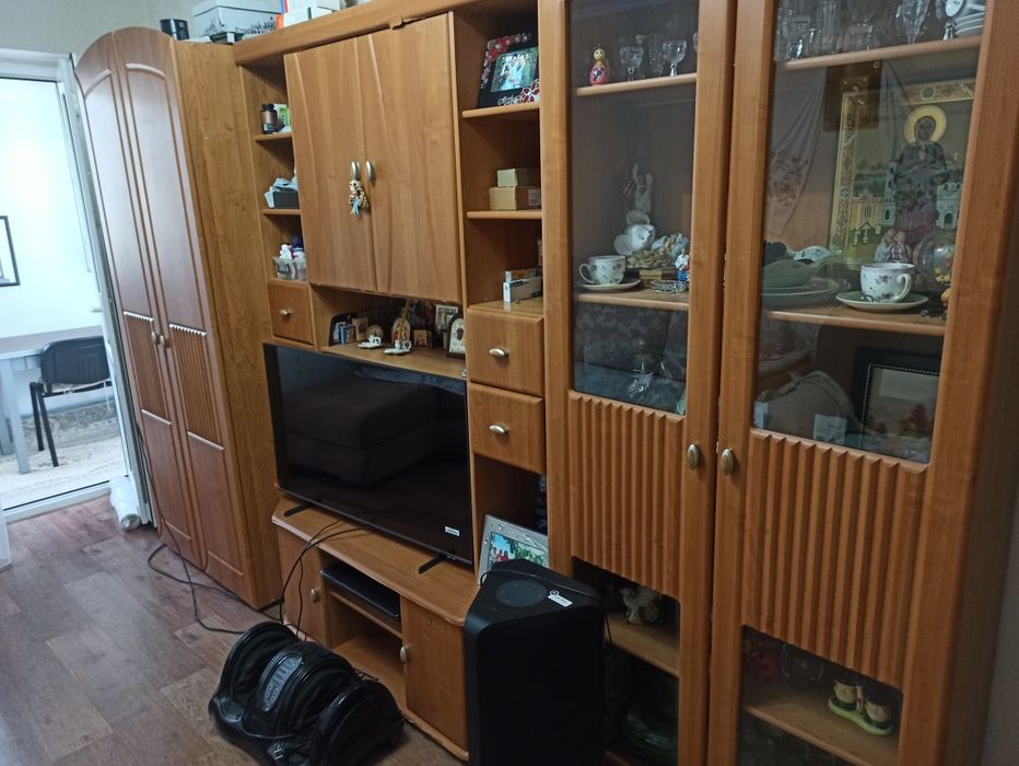 Продам стенку  б/у
