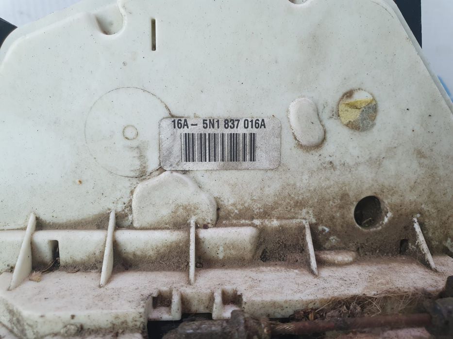 Broasca dreapta fata 5n1837016a Audi A1 8X [2010 - 2014]