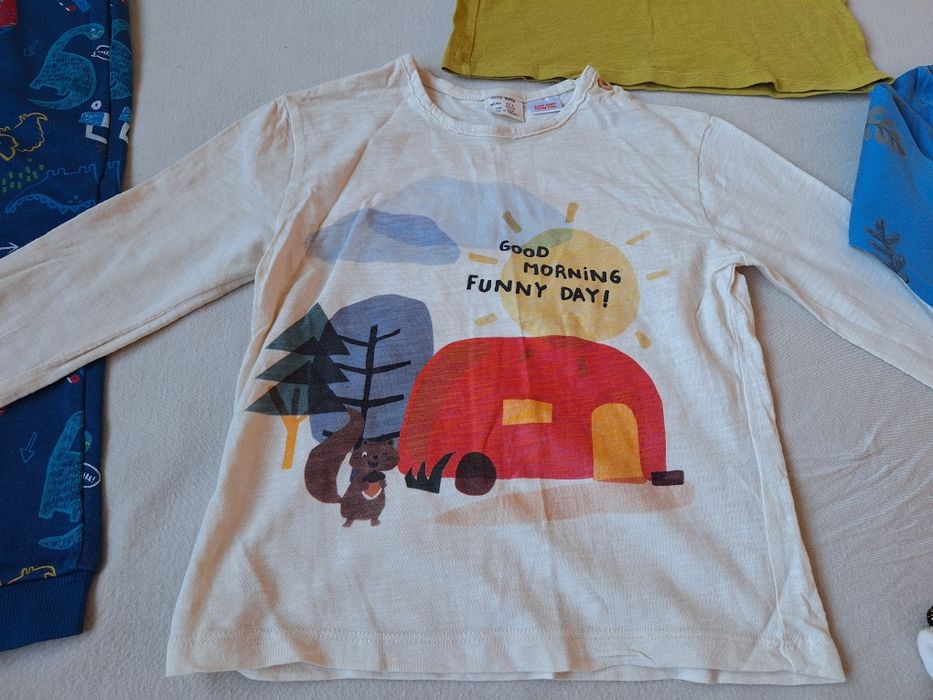 Нови дрешки за детенце до 4 години .