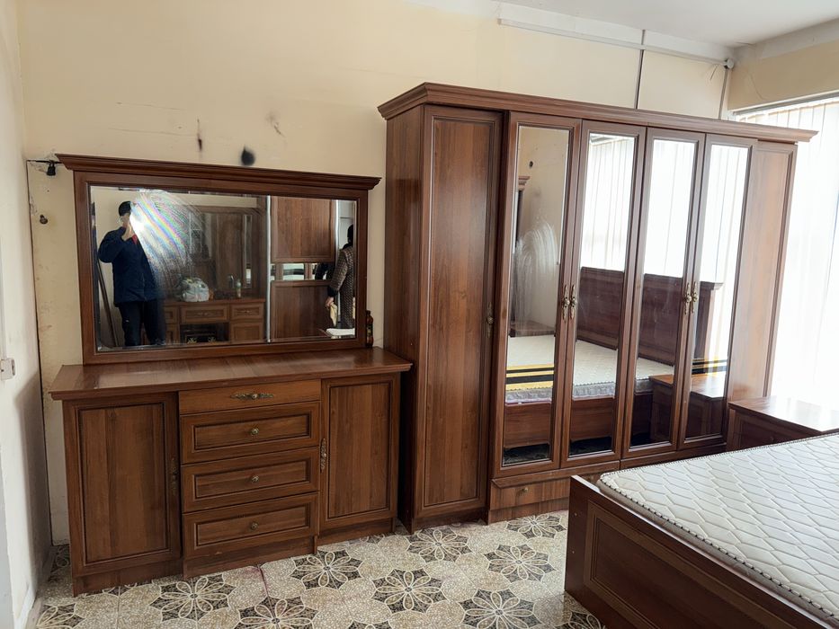 Спални кампилект сотилади холати едиал