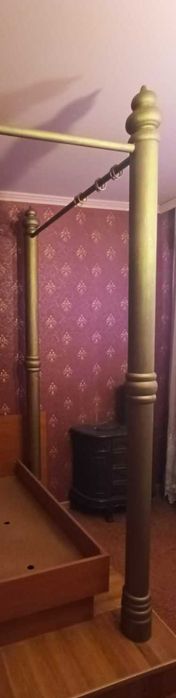 Дървени колони, липа, стругована