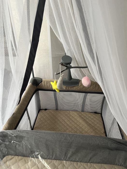 Детская кроватка манеж