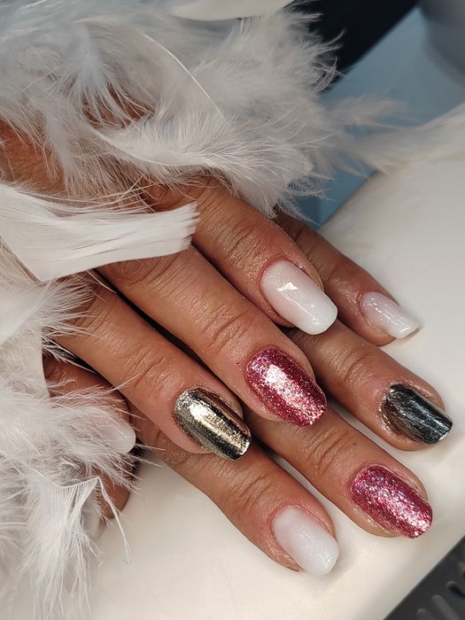 Oferta unghii cu gel