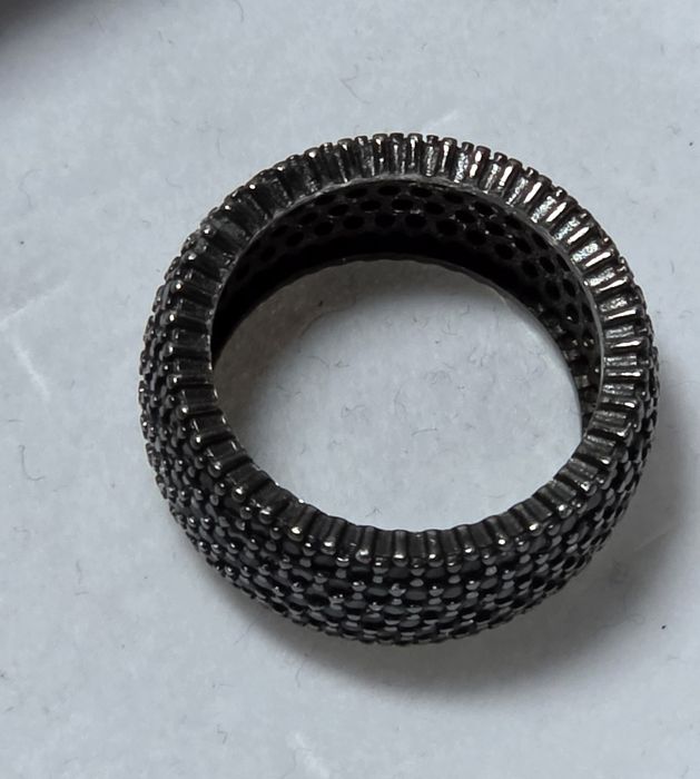 Inel lat din argint rodiat negru cu onix fațetat,10 mm