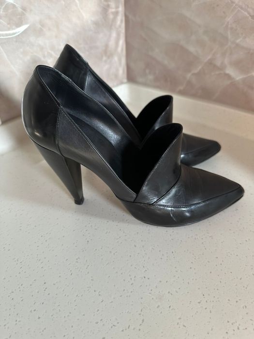 Туфли Пьер Харди, Изи Италия